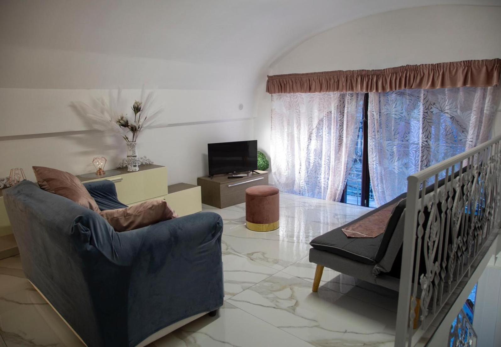 Tiluri Apartment Наполи Екстериор снимка