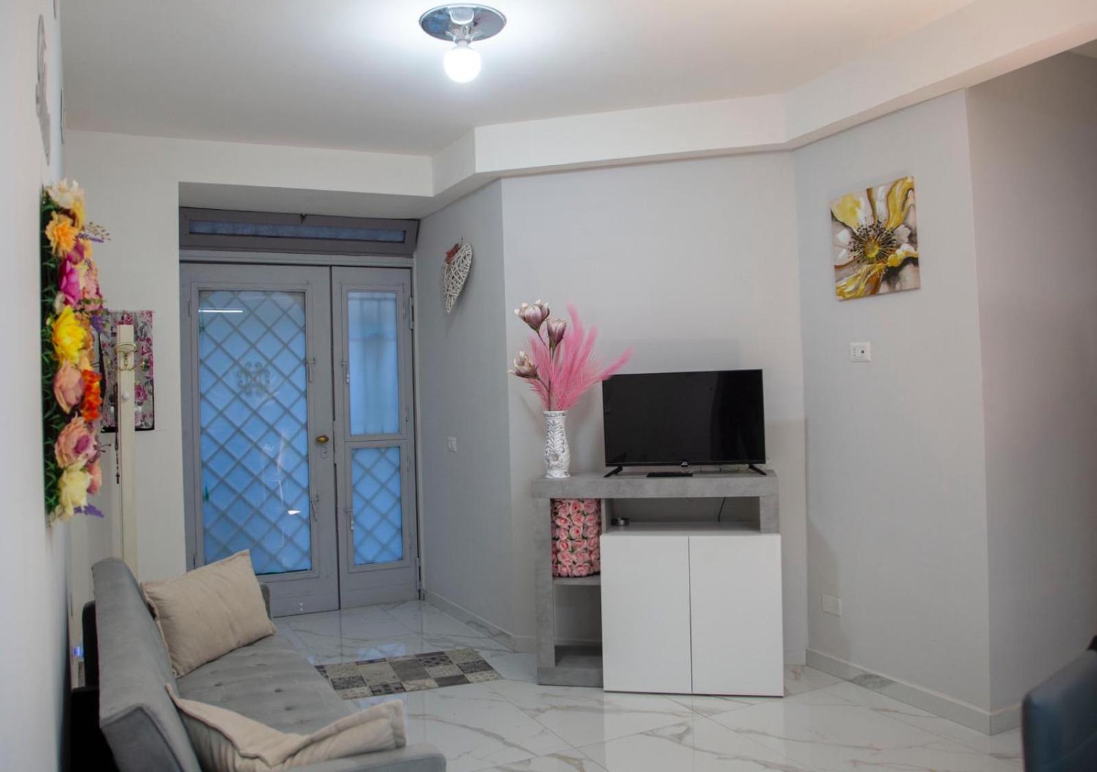 Tiluri Apartment Наполи Екстериор снимка